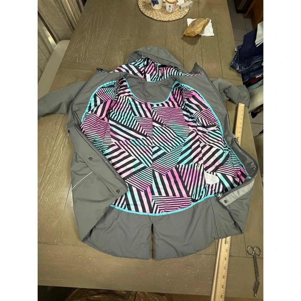 Ivivva Parka Kids Size 10 Gray Insulated Hooded Puffer Jacket